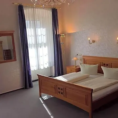 Carea Fuerstenhof Hotel *
